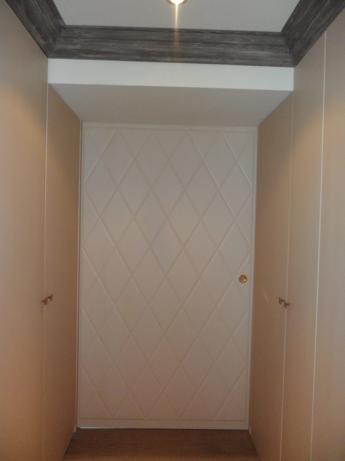 Falegnameria Flenghi – Arredo – Porte e cornicione soffitto (4)